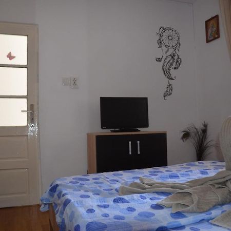 Casa Cu Fluturi Appartement Constanţa Buitenkant foto