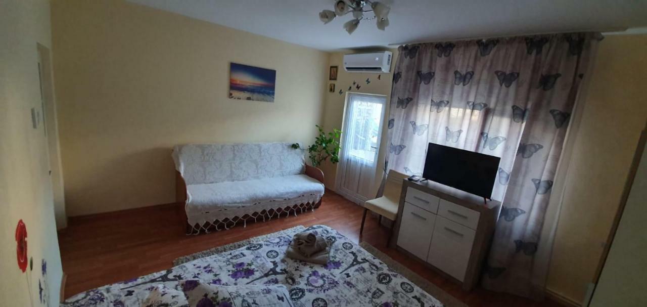 Casa Cu Fluturi Appartement Constanţa Buitenkant foto