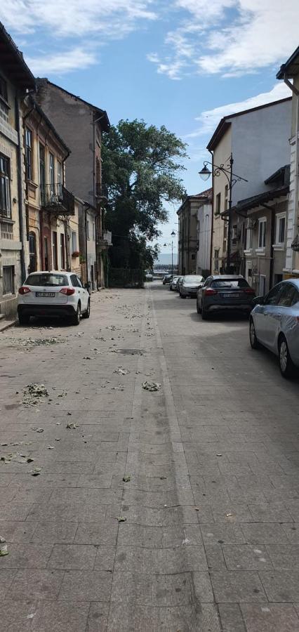 Casa Cu Fluturi Appartement Constanţa Buitenkant foto